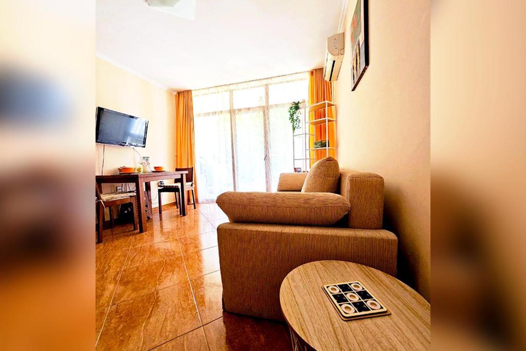 Helios Studio In A Complex In St Vlas By Flat Mаnаger Свети Влас Екстериор снимка
